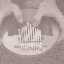 Cargar imagen en el visor de la galería, Kalimbas