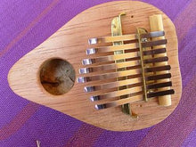 Cargar imagen en el visor de la galería, Kalimbas